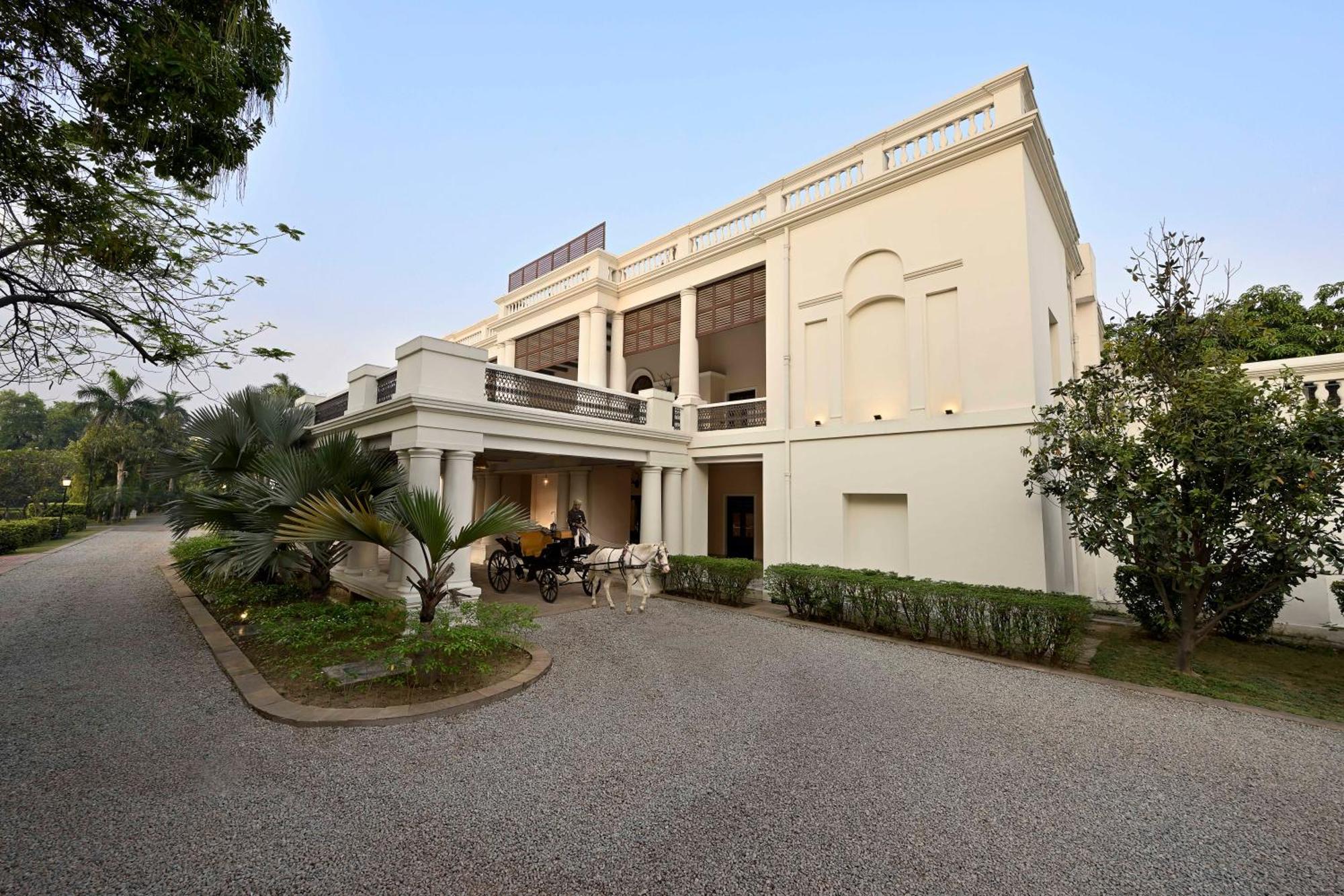 Taj Nadesar Palace Varanasi Exterior foto